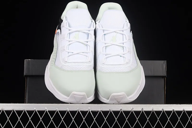 All categories Air Jordan Jordan series basketball shoes Air Jordan 11 Air Jordan 11 CMFT Low AJ11 Joe 11 white black green low-top anti-slip shock-absorbing basketball shoes CW0784-300